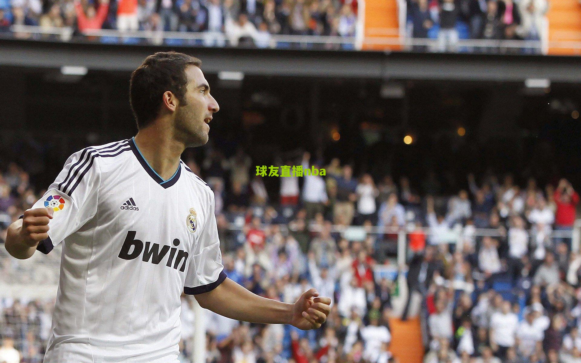 国足年终回望，成年队大赛折戟沉沙，09国少成暗夜微光